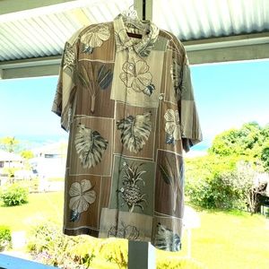 Tori Richard Aloha Shirt Tropical Design 100% Silk